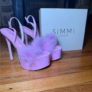Simmi London IVETTE Fluffy Heels – Pink 💕✨